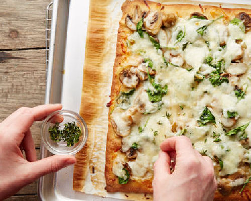 Caramelized Onion Mushroom Pizza