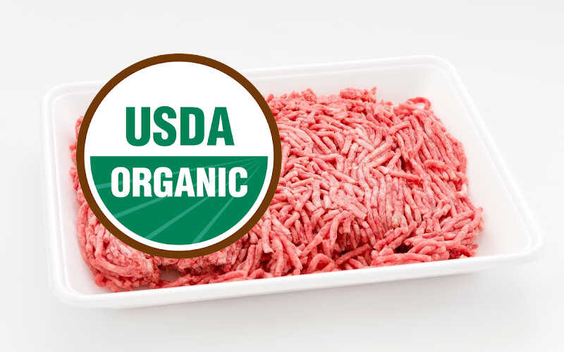 A packaged fresh ground beef with USDA Organic label.